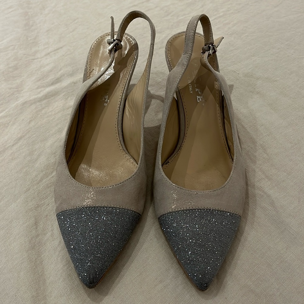 Adorable, summer sling backs